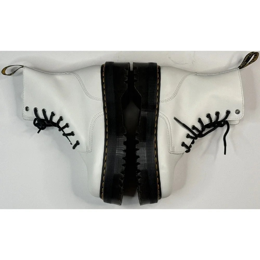 Dr. Martens Jadon Air Wair White & Black Lace Up Boots Size‎ 8 Men - 9 Women